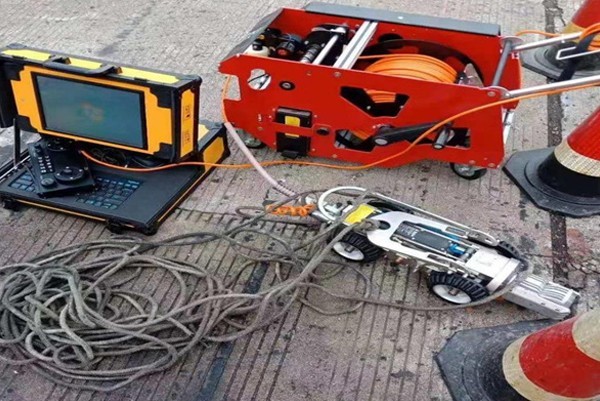 乌审CCTV管道检测机器人